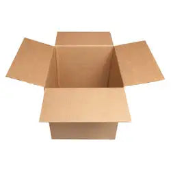 Offener Karton mit nach oben geklappter Klappe, braune Farbe.